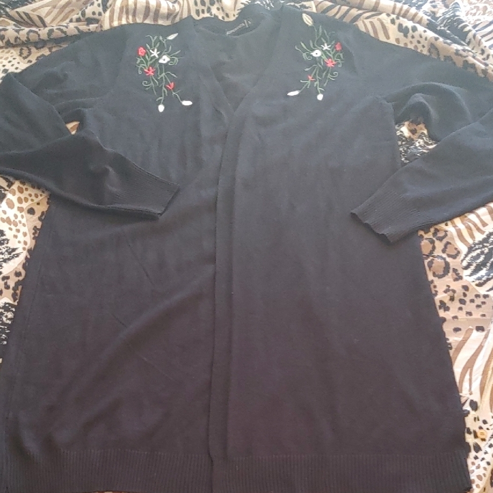 Esperanza Black Cardigan with Floral Embroidery Sz Lg